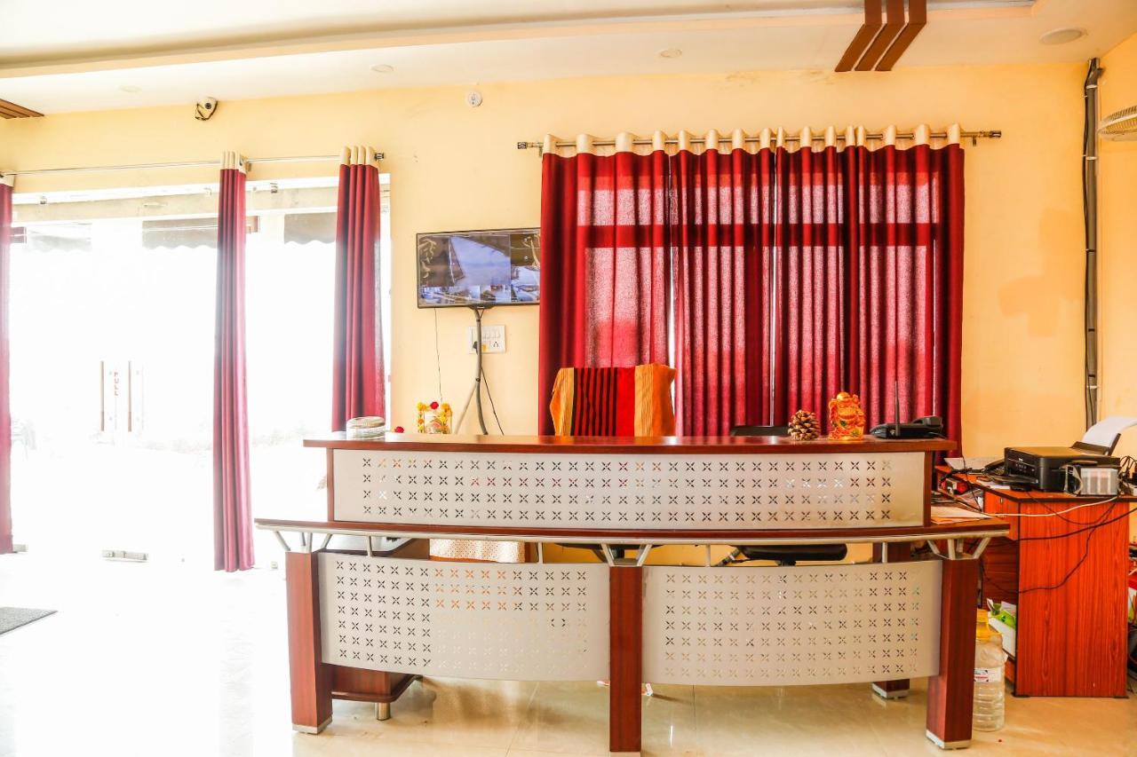 Oyo 23367 Farmsgreen Resort And Restaurant Orchha Exteriör bild