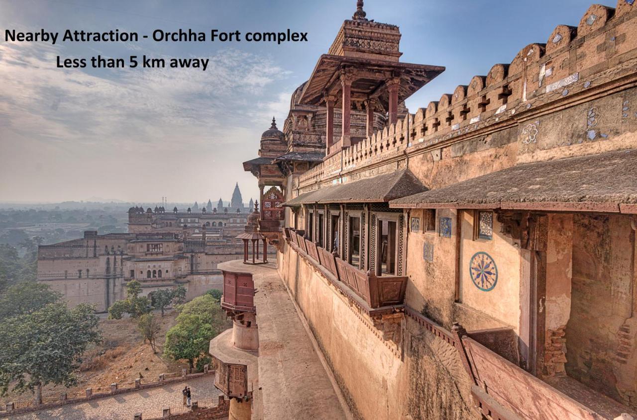 Oyo 23367 Farmsgreen Resort And Restaurant Orchha Exteriör bild